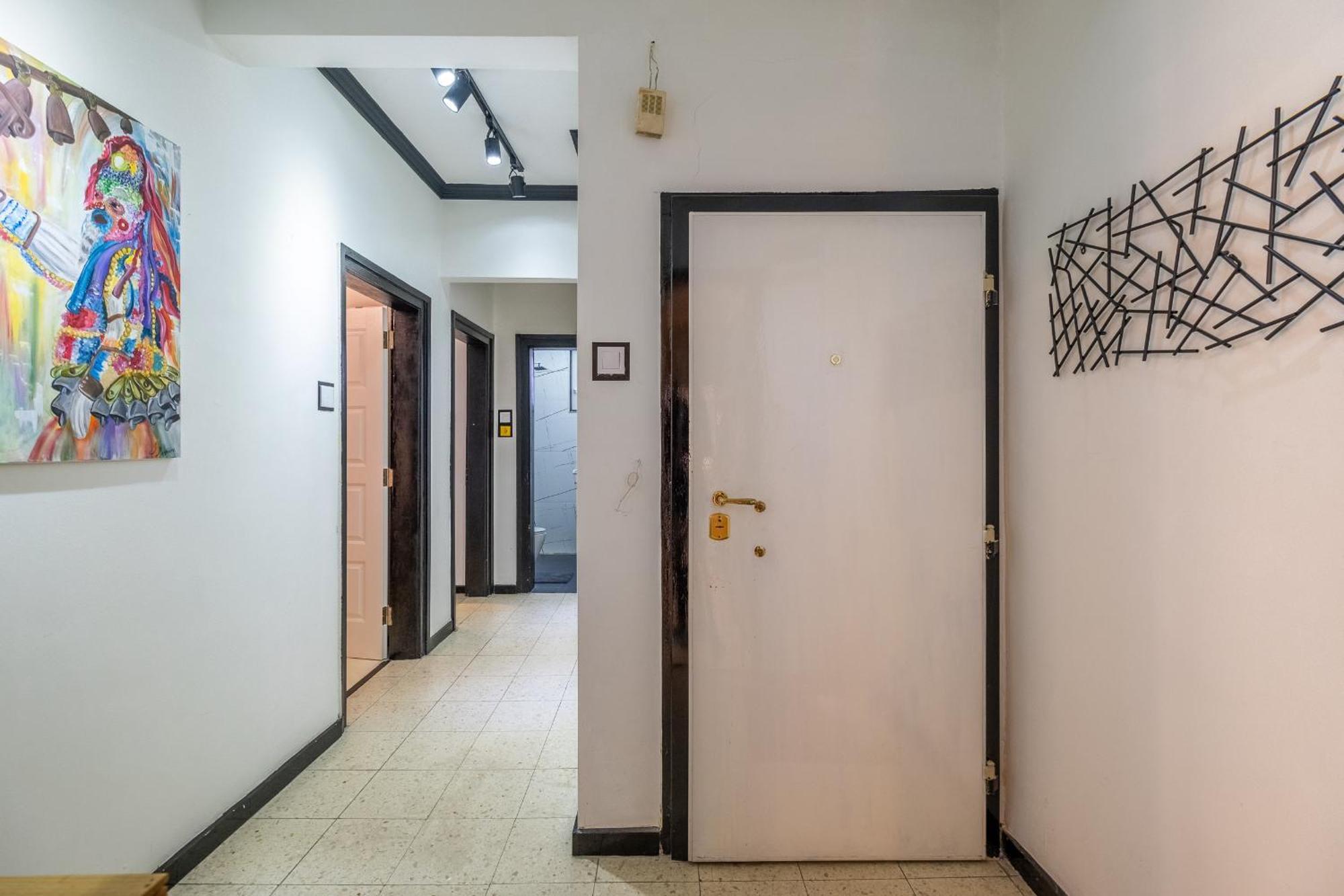 Modern , Spacious 2Br Apartment In Top Center Sofya Dış mekan fotoğraf