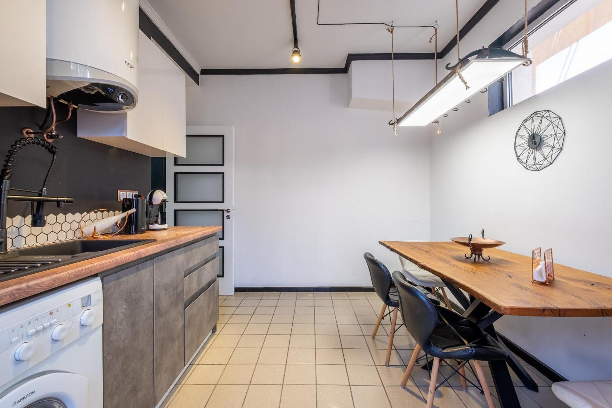 Modern , Spacious 2Br Apartment In Top Center Sofya Dış mekan fotoğraf