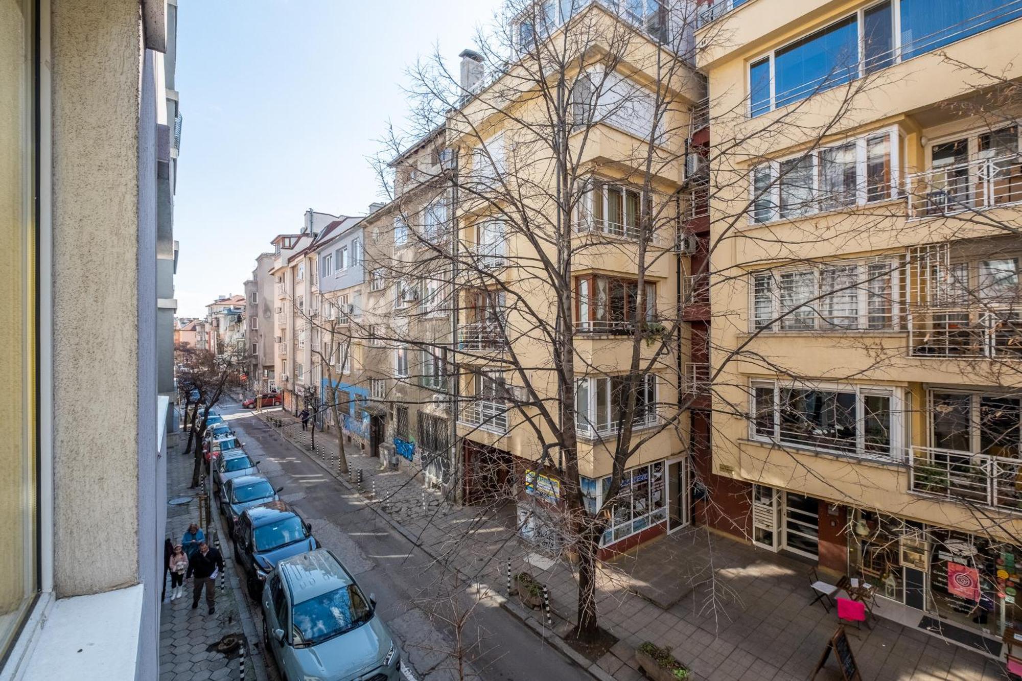 Modern , Spacious 2Br Apartment In Top Center Sofya Dış mekan fotoğraf